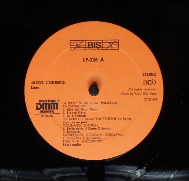 BIS LP-226 - Jakob Lindberg - Italian Music For Lute & Chitarron - Image 5